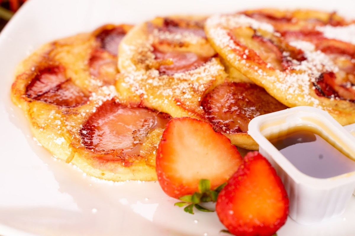 Desserts with fruit